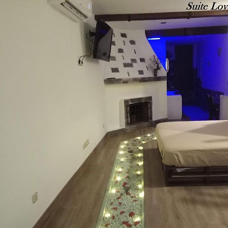 Suite Love Jacuzzi Uceda Exteriör bild