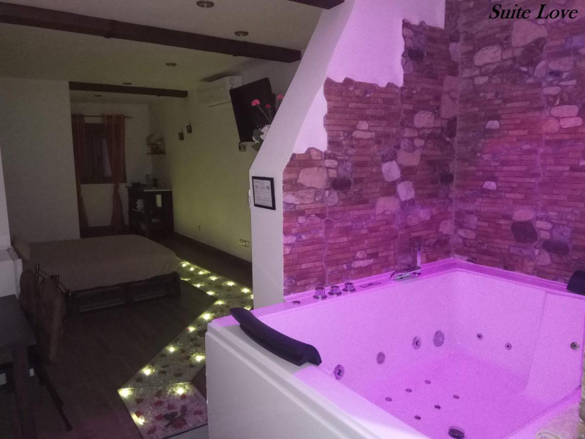 Suite Love Jacuzzi Uceda Exteriör bild