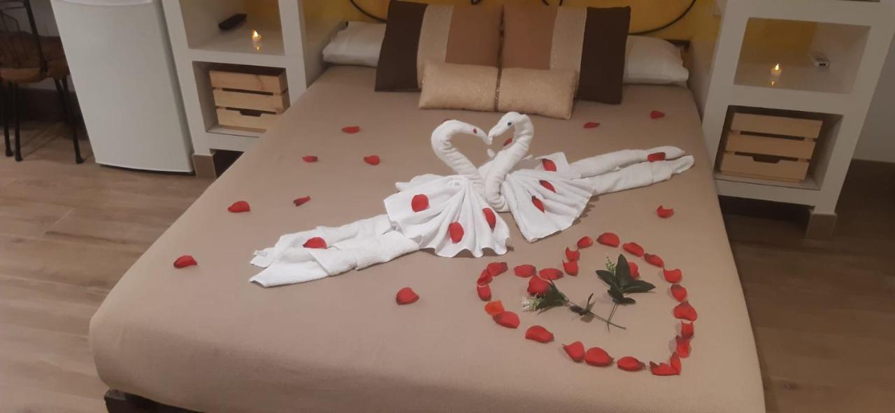 Suite Love Jacuzzi Uceda Exteriör bild